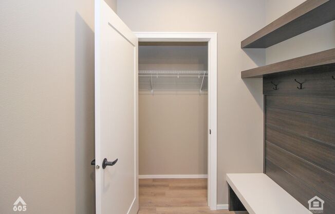 2 beds, 2 baths, 1,092 sqft, $1,750, Unit 5521-5430