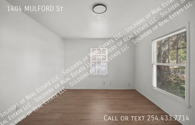 1404 MULFORD ST