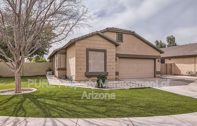 8714 N 58 LN