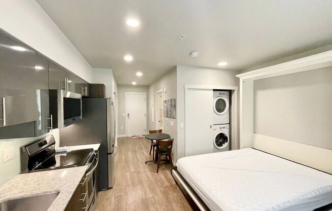 Studio, 1 bath, 406 sqft, $1,895, Unit 1