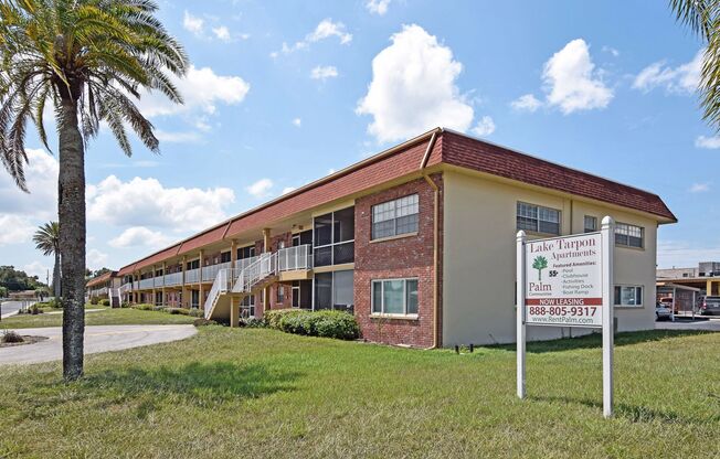 Lake Tarpon Apartments [E]
