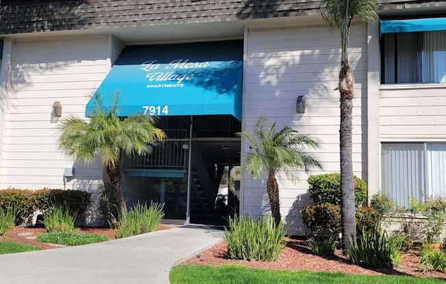 La Mesa Village