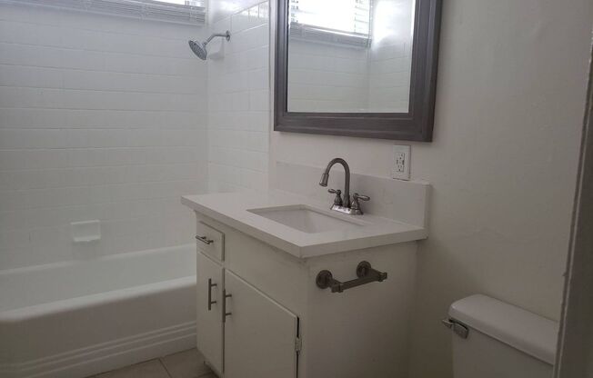 1 bed, 1 bath, $1,750, Unit 4