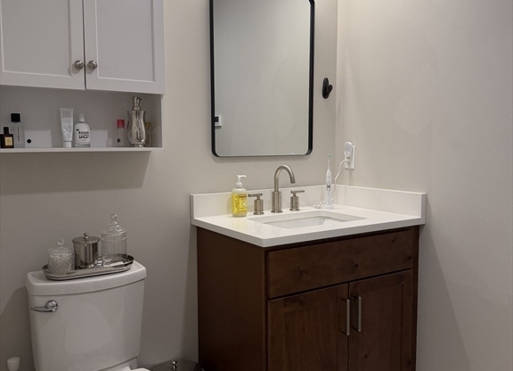 1 bed, 1 bath, 530 sqft, $2,800, Unit 404