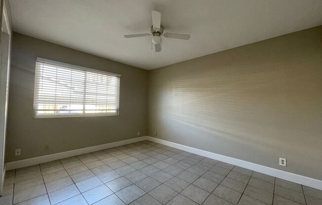 2 beds, 1 bath, $2,500