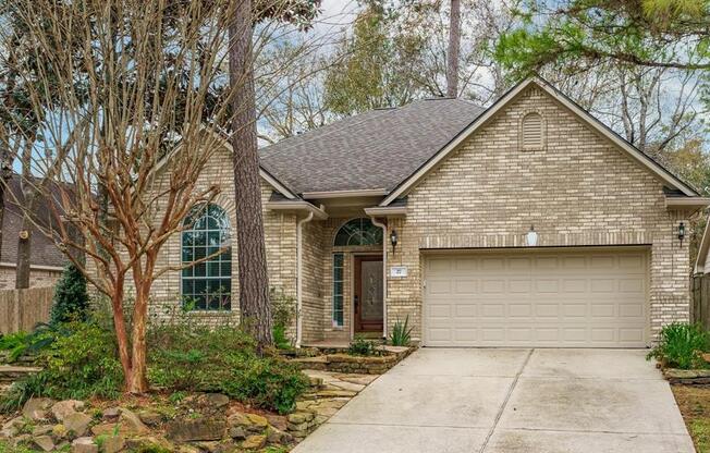 27 E NORTHCASTLE CIR