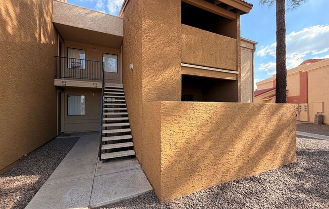 One & Two bedroom, 1 bath units near the light rail in Tempe Available!