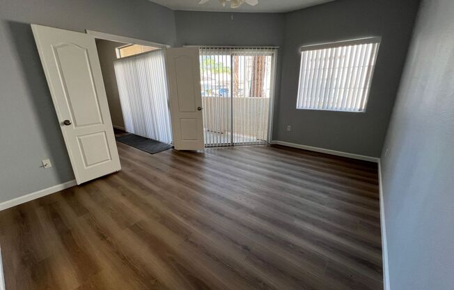 2 beds, 1 bath, $1,450, Unit # 1050