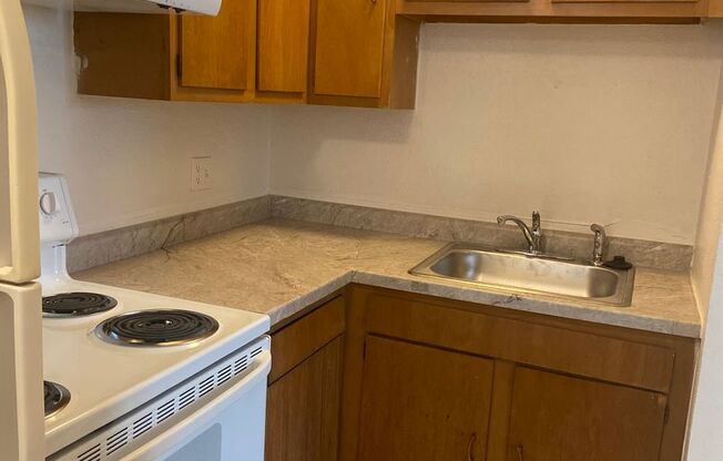 1 bed, 1 bath, 640 sqft, $1,200, Unit Unit 1