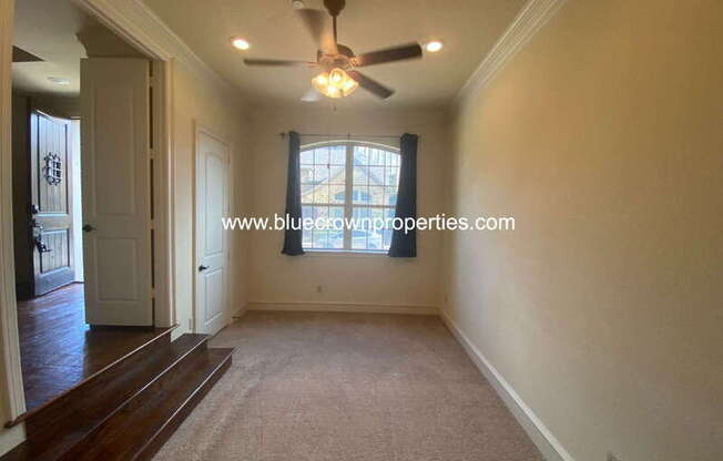 4037 WINSOR DR