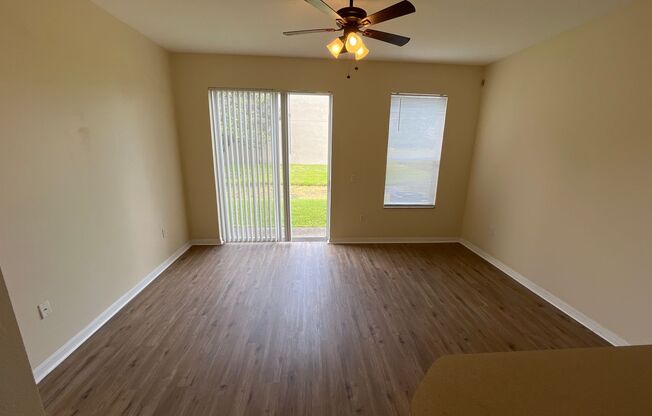 For Rent – Charming 2-Bed, 2.5-Bath Townhome in Seminole Palms