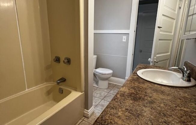 2 beds, 1 bath, $1,495