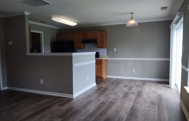 Pristine 2-Story Home in Laurel Valley!