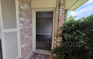 12738 SHANNON HLS DR