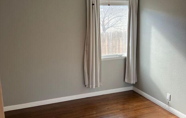 5 beds, 3 baths, $5,500, Unit 456