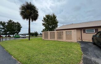 Ground floor, one bedroom, Seminole county, with lake view and lake access. Won't last long!