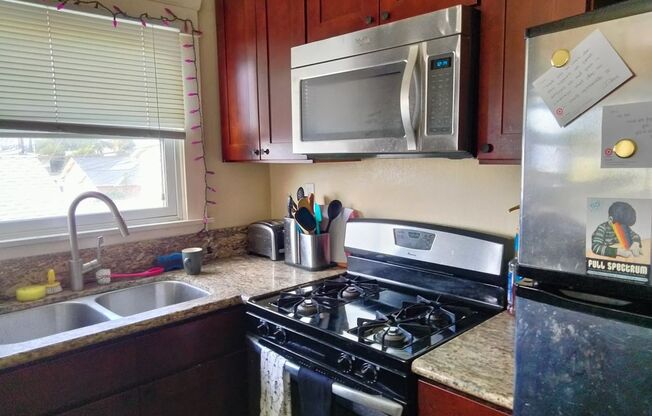 1 bed, 1 bath, $1,695, Unit Unit 6