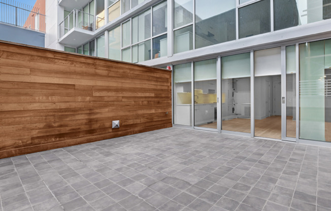 Studio, 1 bath, 384 sqft, $2,195, Unit 25