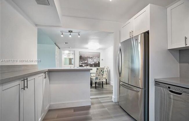 9273 Collins Ave cu-309, Surfside, FL 33154