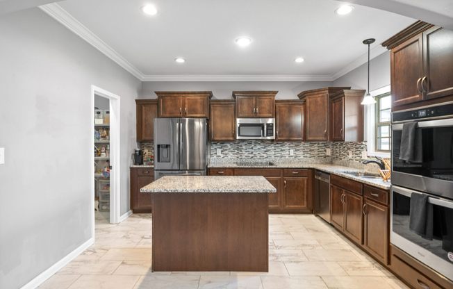 1613 KESTREL DR