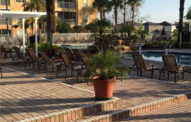 2 Bdrm Condo blocks from Universal Studios