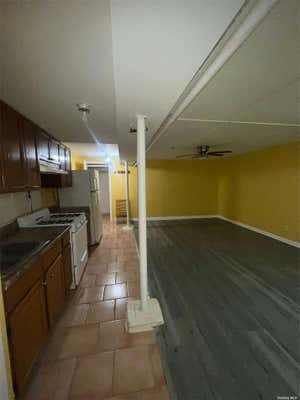 2 beds, 1 bath, $1,800, Unit G