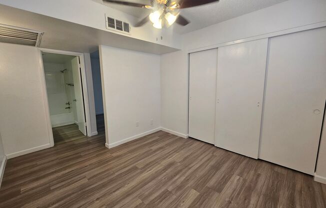 1 bed, 1 bath, 580 sqft, $915, Unit 226