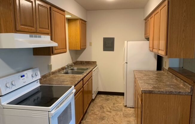 1 bed, 1 bath, 700 sqft, $685