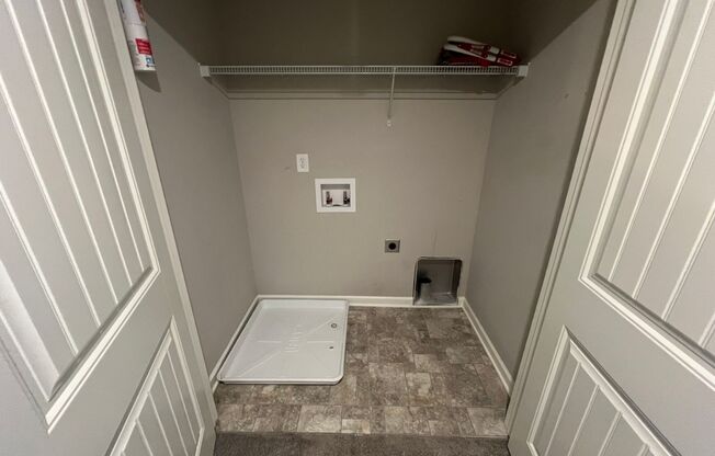 Immediate Occupancy!  2bed 2.5 bath Antioch TN