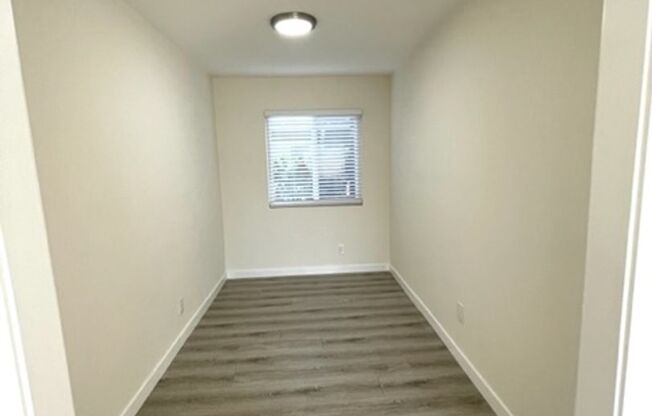 1518 El Sereno