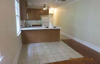 1 bed, 1 bath, 643 sqft, $1,095, Unit 4011