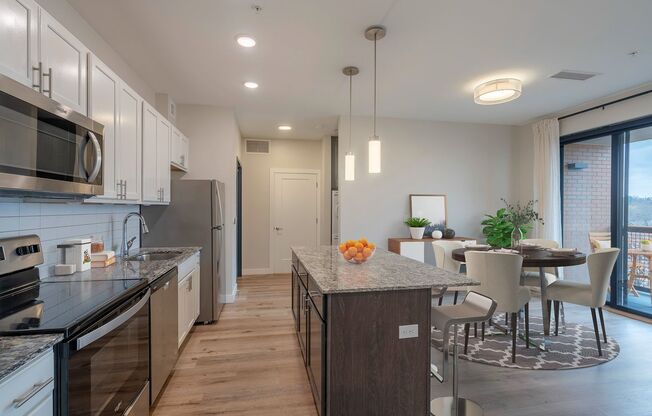 2 beds, 2 baths, 1,115 sqft, $1,750, Unit 122