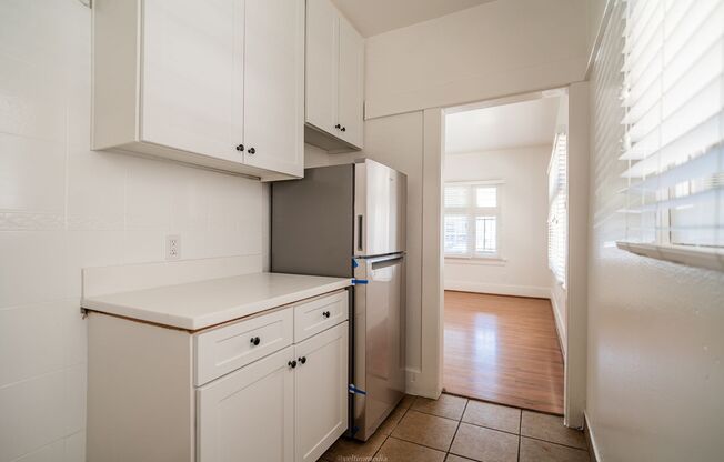 Studio, 1 bath, 280 sqft, $1,595