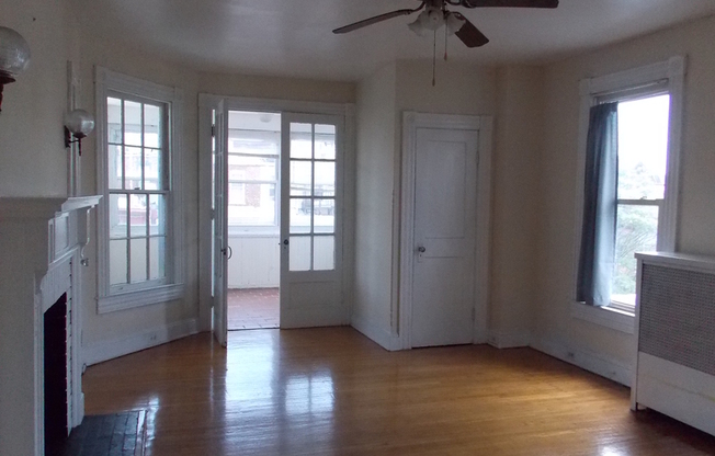 2833 St. Paul St.