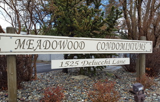 VERY NICE 2 BED/1 BATH 2ND FLOOR CONDO - NEW PAINT AND VINYL FLOORING THROUGHOUT