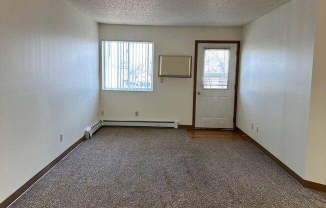 2 beds, 2 baths, $1,075, Unit 1736-205