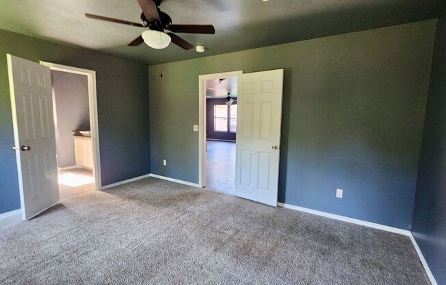 3 beds, 2 baths, $1,450