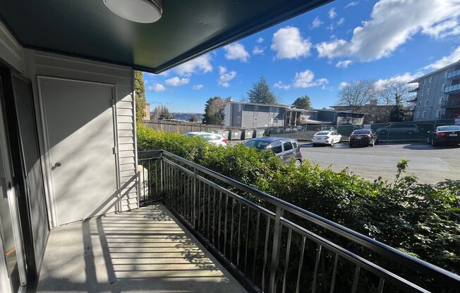 1 bed, 1 bath, 800 sqft, $1,745, Unit 2727 - 102