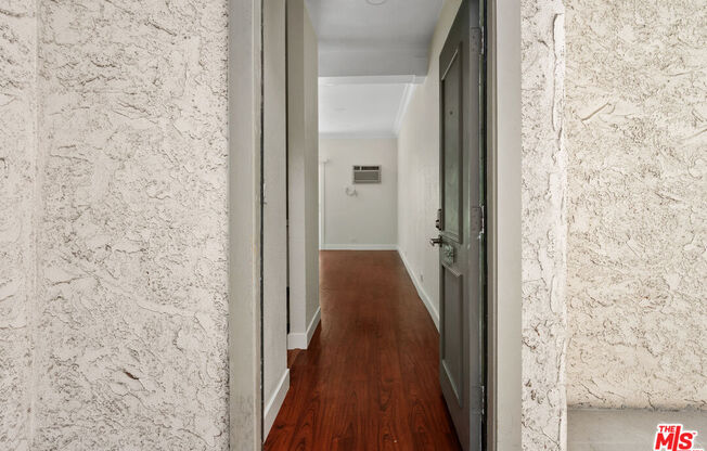 Studio, 1 bath, 407 sqft, $2,600, Unit 225