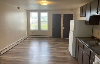 2 beds, 1 bath, 800 sqft, $1,250, Unit Unit D302