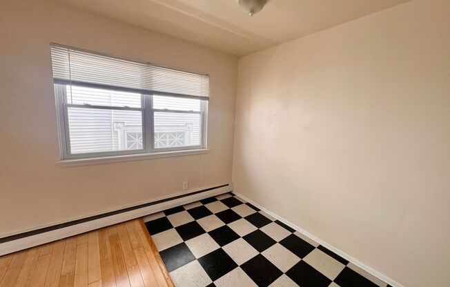 1004 Pleasant