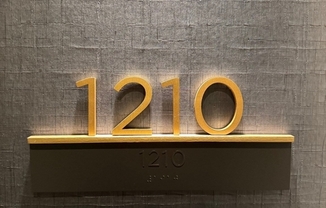 135 Seaport Blvd