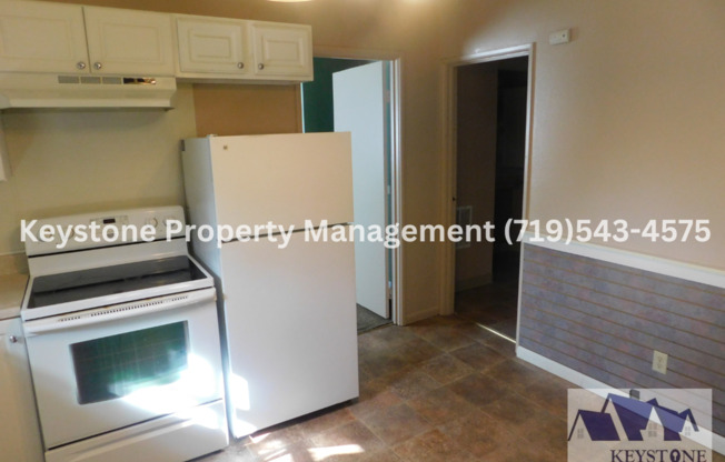 $450 OFF - Move In Special!  2nd Floor Apartment with Interior Entrance - 2 Bed/ 1 Bath -  $900/$900