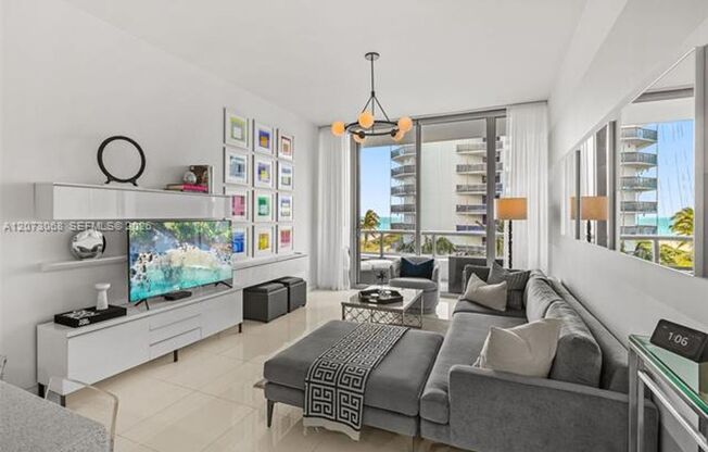 1 bed, 1.5 baths, $7,500, Unit # 407