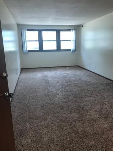 1 bed, 1 bath, 625 sqft, $850, Unit 4112 Wyndsor Terrace Building 1 #15