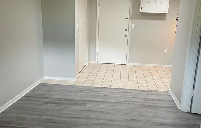 Studio, 1 bath, 700 sqft, $850, Unit A4