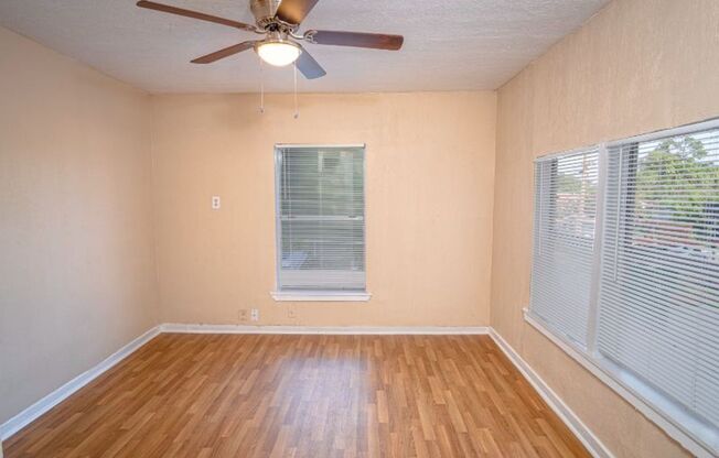 Happy and Convenient Home Near Downtown