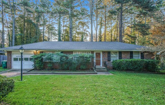 3 Bedroom, 2 bath Home in Stone Mountain