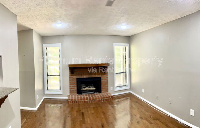 1555 TERRELL ML PL SE
