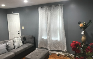 992 NATHAM DR SE